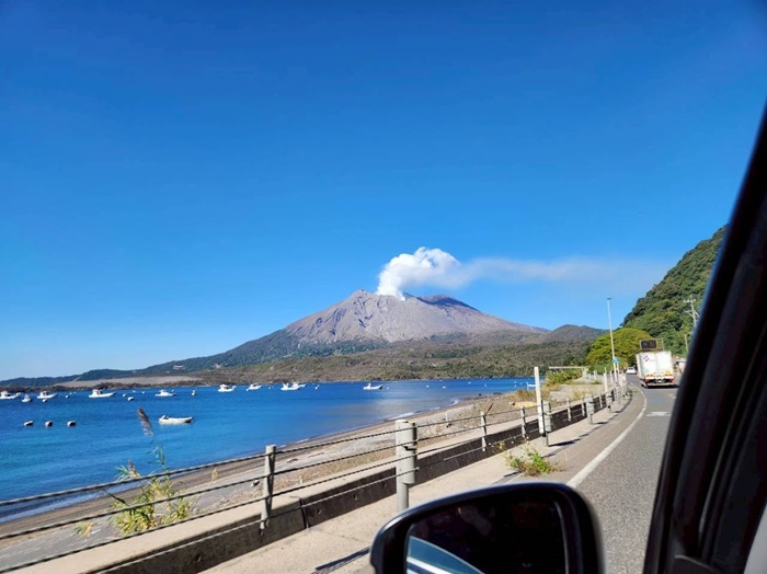 車から見た桜島